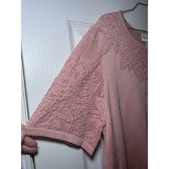 Alfred Dunner Women’s Short Sleeve Crochet Sweater Blouse Pink Size Medium - Picture 3 of 6